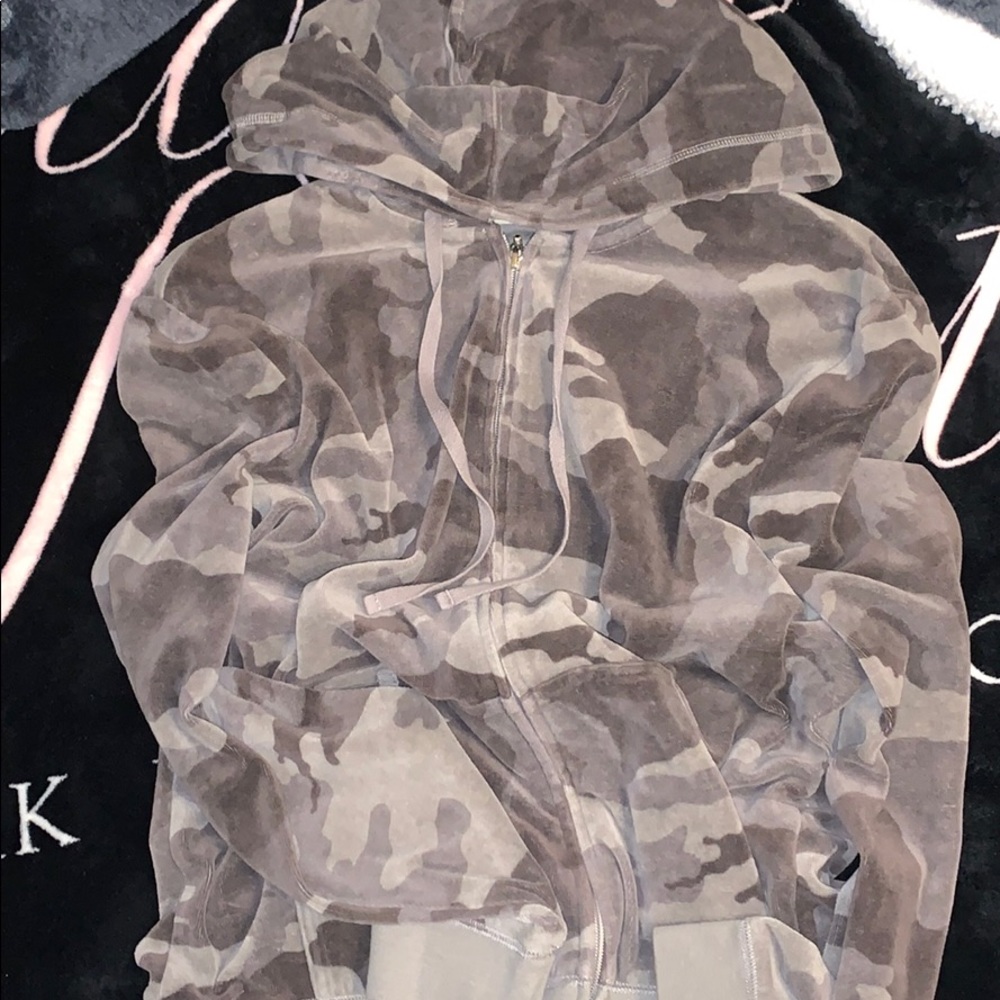 grey camo jacket